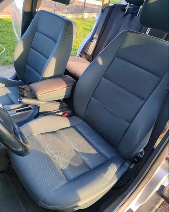 Audi A4 cena 9500 przebieg: 277600, rok produkcji 1999 z Izbica Kujawska małe 254